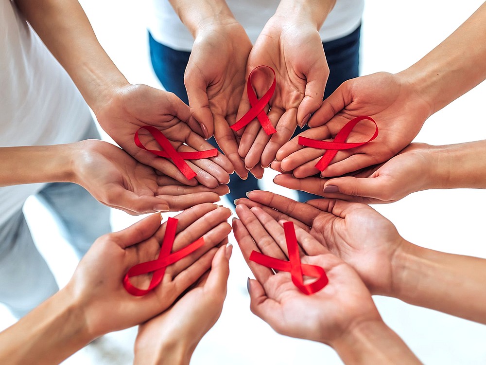 Hiv Virüsü Nedir? Nasıl Bulaşır? Belirtileri Nelerdir?