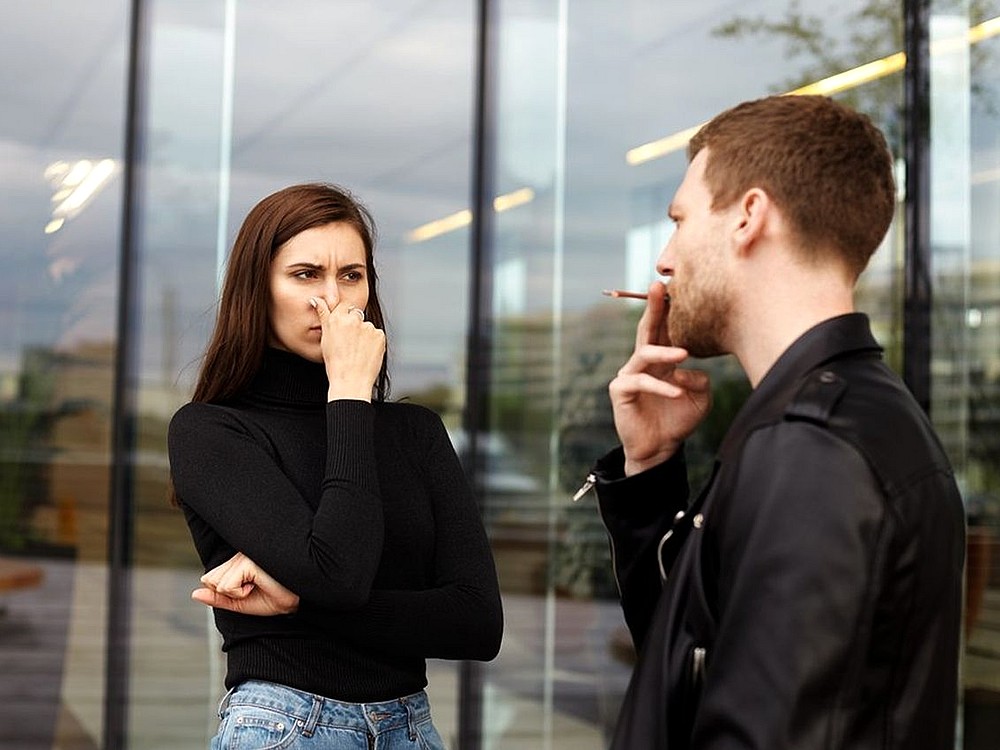 Pasif İçicilik Nedir? Zararları Nelerdir? Bağımlılık Yapar mı?
