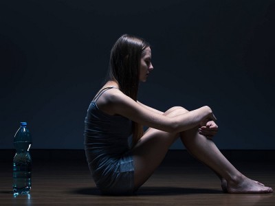 Anoreksiya Nervoza Nedir? Zayıflama Hastalığı Belirtileri ve Tedavisi
