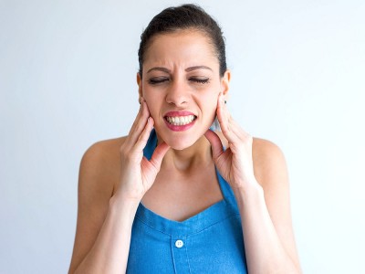 Diş Gıcırdatma (Bruksizm) Nedir? Belirtileri, Nedenleri ve Tedavisi
