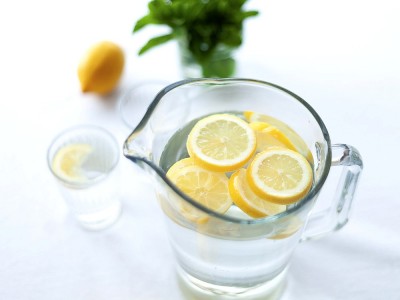 Limonlu Suyun Faydaları, Zararları ve Etkileri Nelerdir?