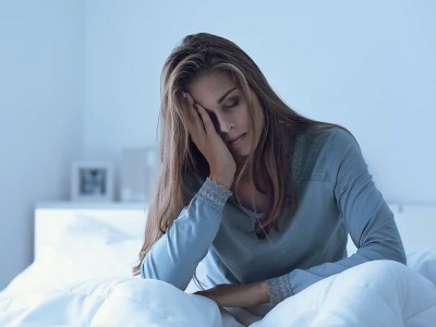 Uykusuzluğun Nedenleri ve Zararları Nelerdir? Uykusuzluk İçin Bitkisel Çözümler