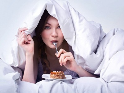 Yemekten Sonra Uyku Gelmesini Engellemek İçin Ne Yapmalı?